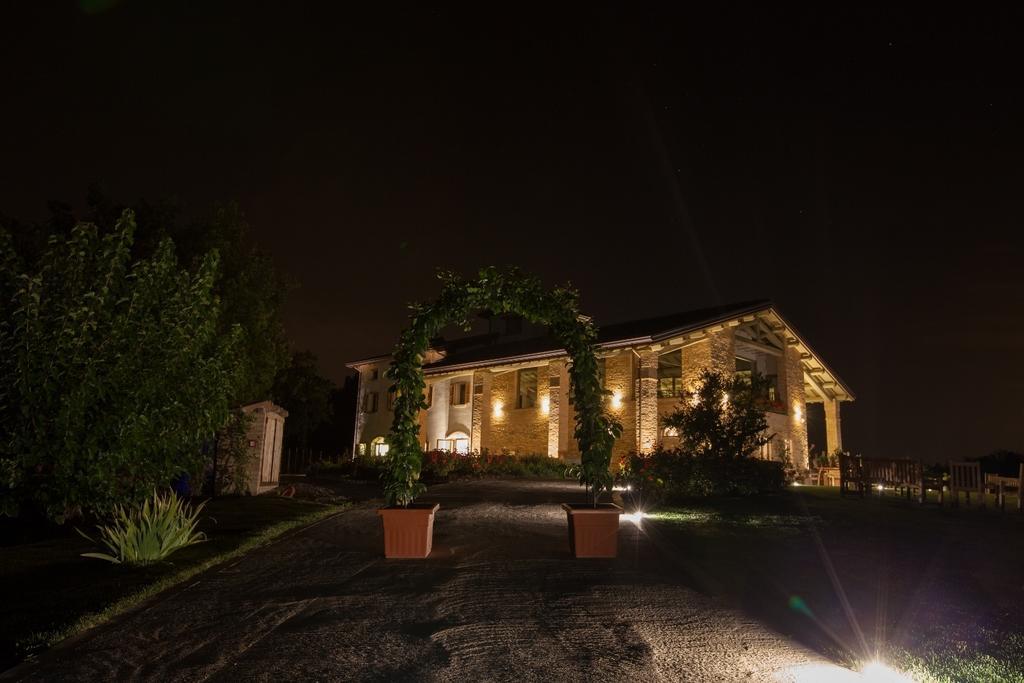 Agriturismo Alba Del Borgo Fidenza Eksteriør bilde